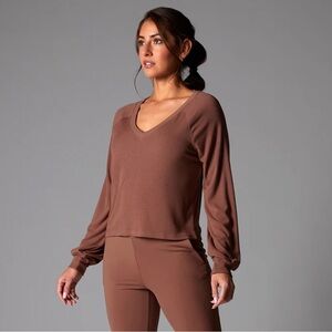 NWT Tavi RIB LONG SLEEVE. Color: Clove (Brown). Size: S